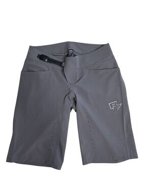 Race Face Mountain Bike Shorts Mens M Gray MTB Trail Stretch Cycling Shorts